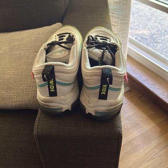 Air max - Picture 3 of 3